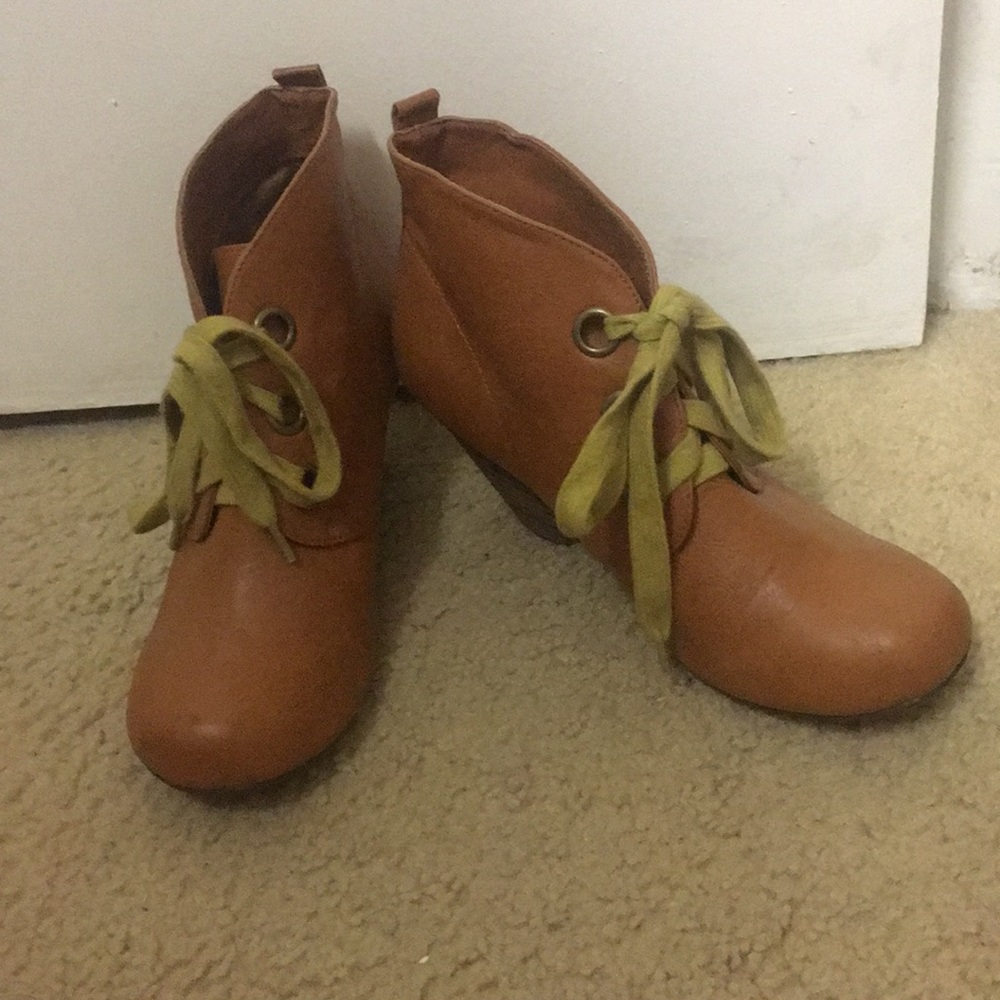 Brown lace up booties - Picture 1 of 5